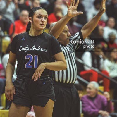 Loralee Orazen Profile