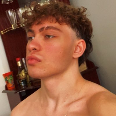euliisboaa's profile picture. 