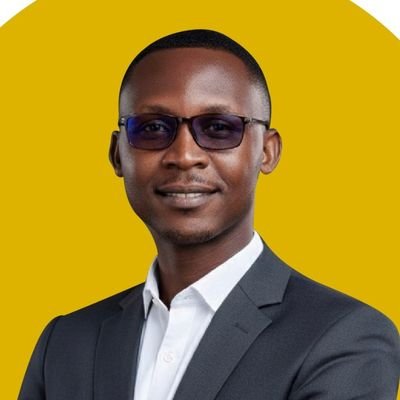 IK_Asiamah's profile picture. Creative Design Director / Techpreneur
🌐 Founded @rinsbeg