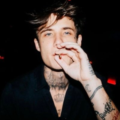 Skorplcc's profile picture. dm aberta. no limits. jogador de futebol e gosto de cantar as vezes