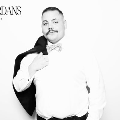 its_LOUDIN_here's profile picture. I guess you could say I am very attractive