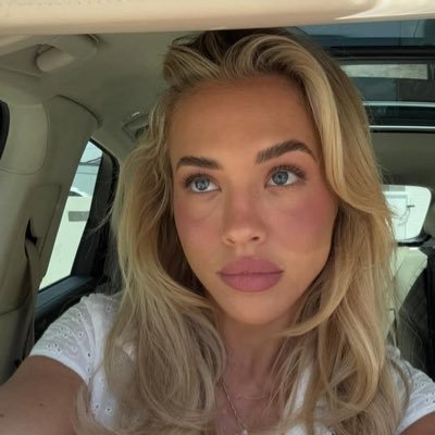 Prettykate85243's profile picture. I’m caring and honest billionaire was here to help
The poor ones financially which a lot of people have being benefited from this