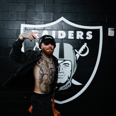 mikeyb_03's profile picture. optimistic raider, warriors, a’s fan.