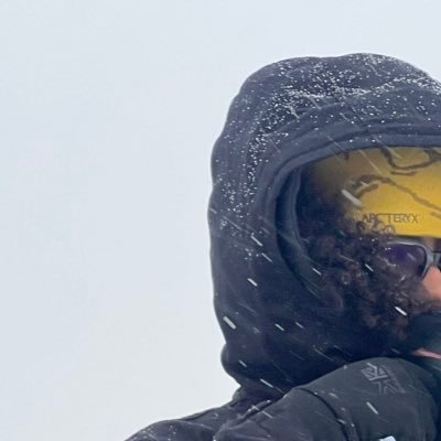 whatthejsah's profile picture. 