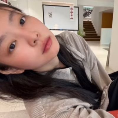 thunandar_'s profile picture. Software Engineer