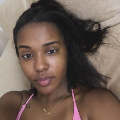 gomes_alaine's profile picture. “ Eclesiastes 3:1”                          🇦🇴//♑...