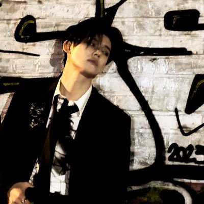 ciamning's profile picture. 