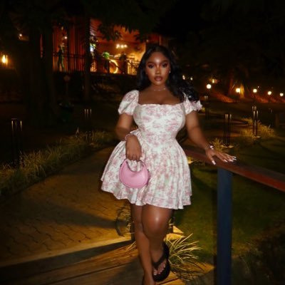 tosinlayeni's profile picture. oops, nothing to see here!