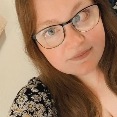 sophzier's profile picture. Writer | Hozier 🫶 | Abstract, First Time & To Be Alone | Dove | Halle | Maisie | Fleetwood Mac | Jonah | Clark Kent | Anime | 📺&📚 | 18+ | bi | #ocdawareness
