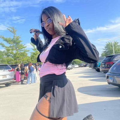 Dezzyruth's profile picture. I will forever be a schneidermonkey at heart.
Love anime, kpop/kdramas, and  cosplaying /28 y.o ♉//HKA\\