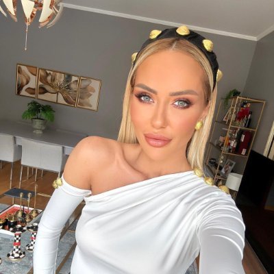 LiizValle's profile picture. Lover of small animals🥰

Positive vibes only✌️

Forever young at heart💗

Spreading love and positivity💌

Blossoming into my best self🌸

Exploring the world