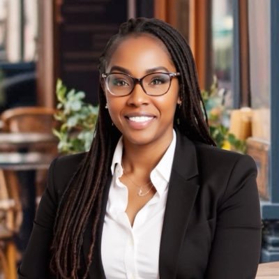 DrKieshaKing's profile picture. ★ Head of U.S. Education Strategy @TMobile | 3M+ Readers @Forbes| 6M Kids Connected | $10.7B Digital Divide Promise | @FCC Honoree | Author & Speaker ★