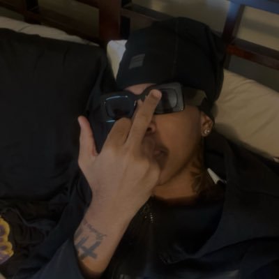 Conmeezy's profile picture. 