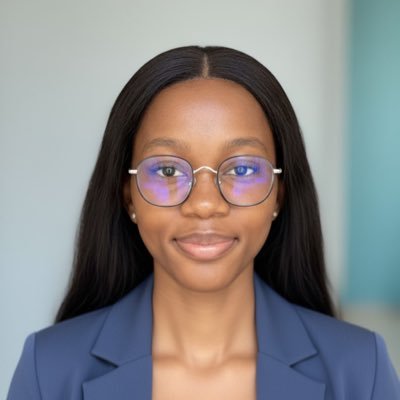 favourukonu_'s profile picture. ~Accept who you are unless you're a serial killer~ •jw• Frontend developer🥷•Technical Writer✨• Exploring Product design• Alumna @AltSchoolAfrica