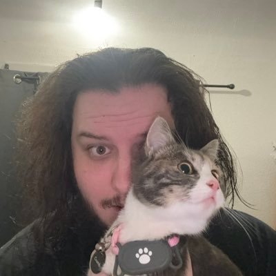 F0R_N0W's profile picture. 