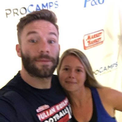 CMont57's profile picture. Dave Matthews once told me my name sounded like kissing 😘