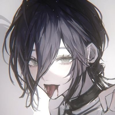 SERiM1__'s profile picture. 장르가 안 맞아도 나와 눈이 마주치면 친구가 되는 거야.