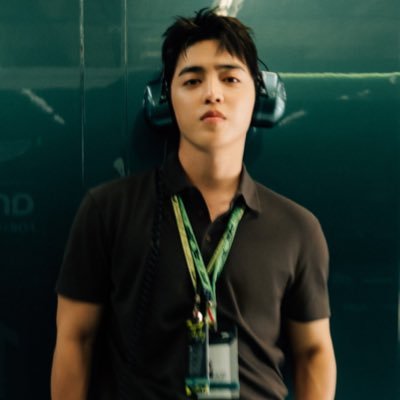 oshxlove's profile picture. ruivos no topo | collector acc: @sehunllector