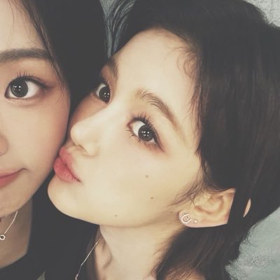 jiwoniesms's profile picture. yut lung’s lawyer, youngliz defence attorney & choi taeyang enthusiast ✧ mw @minjiihoney ✿ no proship