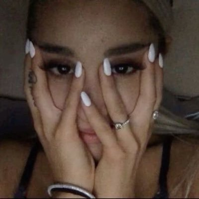 kb191710's profile picture. priv @kbizzIesiz