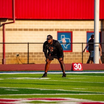 Davis3Isaiah's profile picture. Middle School Coordinator Gladewater Middle School Varsity Defensive Back Coach | His Imperial Majesty | THSCA @nsu_football ALUM FEWB 🤞🏾 #LLD #LLC #LL12