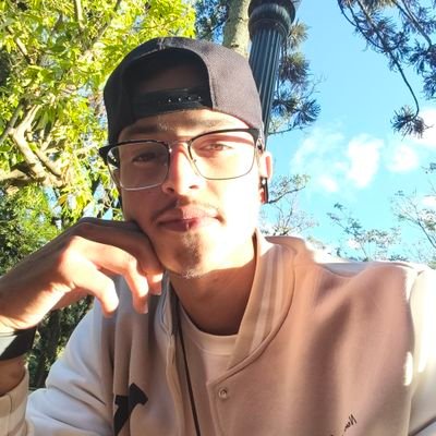 Execradoo's profile picture. Vadio de uma jornada perpétua.