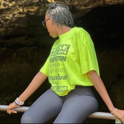 brightsmile057's profile picture. A joy giver,we are resposible for the choices we make'@ManUtd gir ❤️
 '@brightsmile057 here for good vibes
