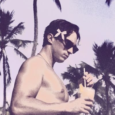 misshiftings's profile picture. ㅤ— parody ; 18+