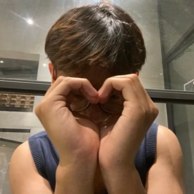 amerrmanis's profile picture. i have BPD | bittersweet era
