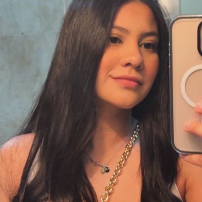 DayanaMariaG's profile picture. 🫀🧚🏻‍♂️🌟🍒🍭🥂🩰🎡🪬🎀🧸🪄💘