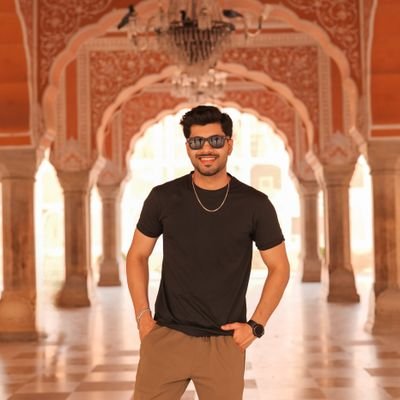 JayDuttSharma8's profile picture. Photoholic | youtube-  https://t.co/dZ7oyEdd23