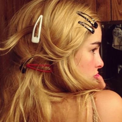 bullytriz's profile picture. trophy but not wife (yet)