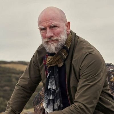 McTavish13988's profile picture. outlander family 😁 
dear ❤️ fan is me Graham MC Tavish 
feel free to respond to my messages ❤️❤️