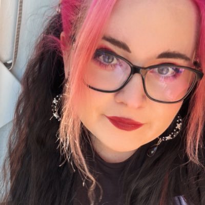 milfgedeck's profile picture. 30 | Milf² | Married | Irgendwo zwischen seriös und silly goose