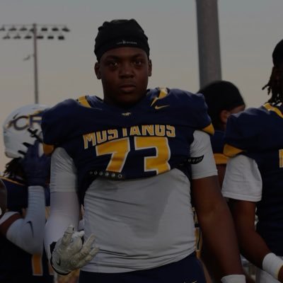 sh3lton_'s profile picture. 6’4 275 OT for Cy Ranch HS #73 C/O 27’