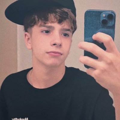 L4SCIVAJUVENTUD's profile picture. ⠀ ⠀ ꨄ︎ ⠀ 𝖻𝗎𝖻𝖻𝗅𝖾 𝖺𝗌𝗌 │ 𝖿𝗋𝖾𝖾 𝗂𝗇𝗍𝖾𝗋𝖺𝖼𝗍⠀ ︴💗 . . . SP - RP. ⠀ ⠀