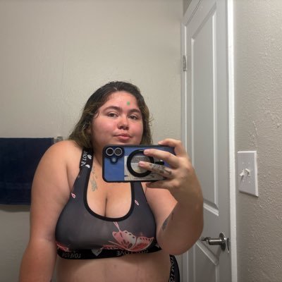 JuanaLynn2001's profile picture. 23