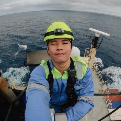 xtiancalixtro05's profile picture. 🚧