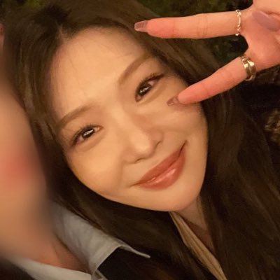 jhsherlock's profile picture. listen to my hearteu beateu aah