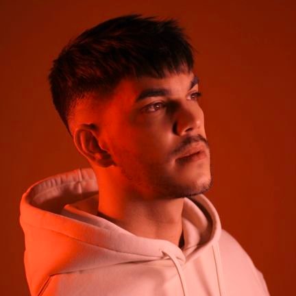 izarry's profile picture. Indé l Singer Songwriter l Paris - Metz
Album HORIZON dispo en digital et double vinyle