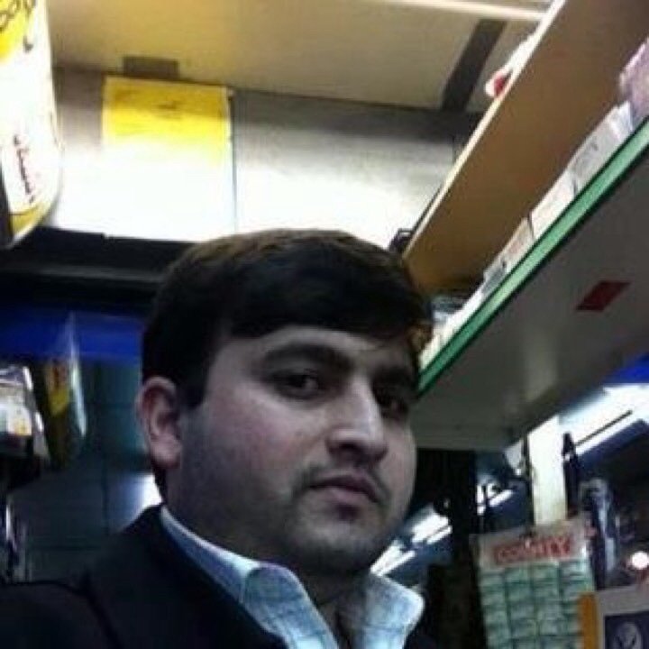 safi77728's profile picture.