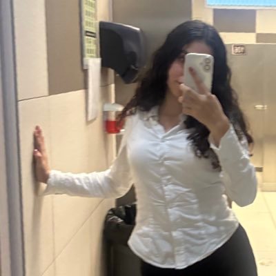 yxcoronado's profile picture. by osamu dazai