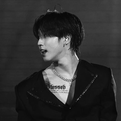 danidccorreia's profile picture. 지구에 툭 떨어진 𝐼'𝑚 𝑎𝑛 𝑎𝑙𝑖𝑒𝑛 𝑜𝑛 𝑡ℎ𝑖𝑠 𝑒𝑎𝑟𝑡ℎ👽🛸