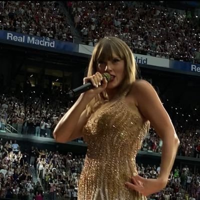 afansinmas's profile picture. Me hice enfermera pediátrica para poder reanimar mi💙shipper.Ser fan de todo,ver OT y shippear,mi vida🦩 Books&Series&Music🦁🧣
Imperfecta y ceputa since '17🏰