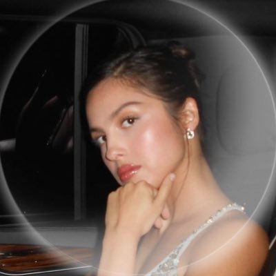 urgutsoncamera's profile picture. right, wrong totally insane ★ killjoy 🎸 • olivia dean enthusiast