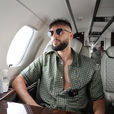 iaMroverPaid's profile picture. 7 SUPERCARS 
HELP PEOPLE BUILD THEIR PERSONAL BRAND & TEACHING ABOUT FOREX MARKET 
I MANAGE INFLUENCERS 
JOIN MY FREE COMMUNITY 📈👇🏽