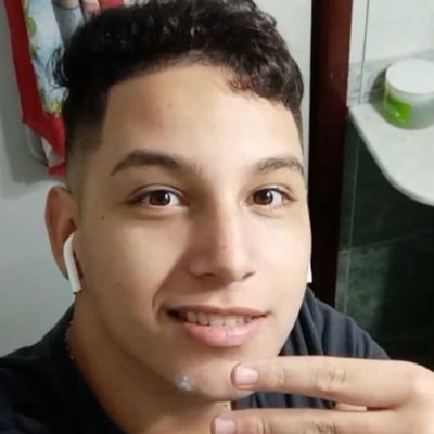 guillacoo's profile picture. vos conoces al doctor mengueche?