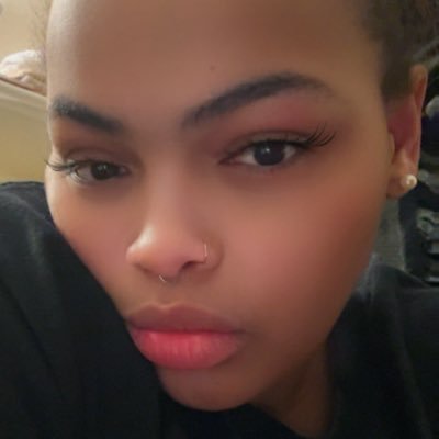 Mzlaladabaddest's profile picture. Laughing, Living and Loving 🥰 #MUA #FukLupus #FukChemo #TheeSurvivor #GirlMom 🫶🏼 #GodFirst #thesims4 #animelover #zombieslayer 🫶🏼