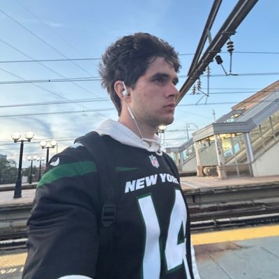 blakenyjets's profile picture. 