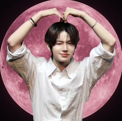 @AdoreP_Ddongsik
